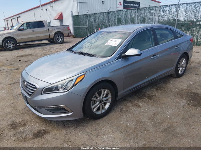 Hyundai SONATA SE 2015 5NPE24AF6FH025815 Image 2