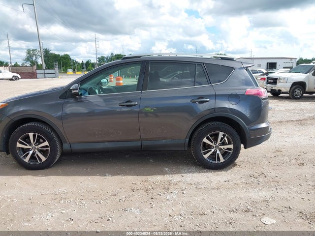 Toyota Rav4 Xle 2018 2T3RFREV4JW704164 Image 14