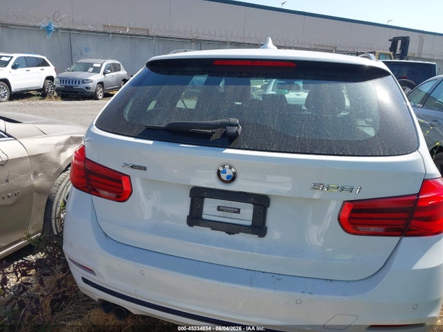 Продаж на аукціоні авто 2016 Bmw 328i Xdrive, vin: WBA8G5C54GK442567, номер лоту: 45234854