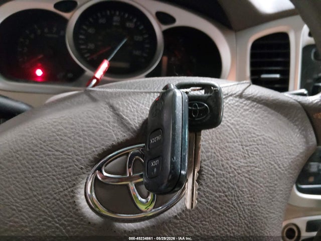 Aukcja sprzedaży 2006 Toyota Highlander V6, vin: JTEDP21A460107802, numer aukcji: 45234861