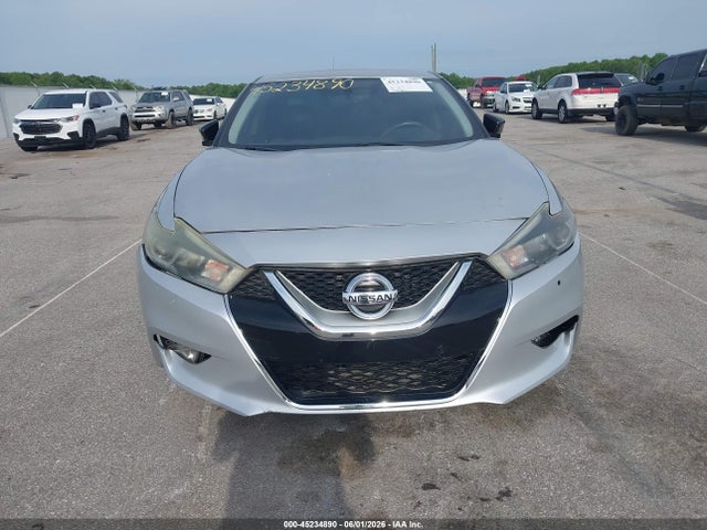 45234890 :رقم المزاد ، 1N4AA6AP6HC393843 vin ، 2017 Nissan Maxima 3.5 Sv مزاد بيع