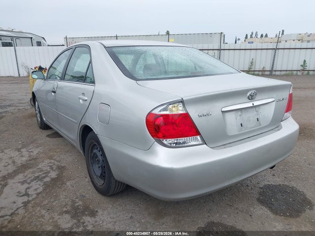 Продаж на аукціоні авто 2005 Toyota Camry Le, vin: 4T1BE30K65U417180, номер лоту: 45234907