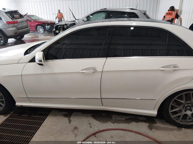 45234948 :رقم المزاد ، WDDHF9AB7BA502318 vin ، 2011 Mercedes-benz E 550 4matic مزاد بيع