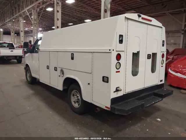 2015 Chevrolet Express Cutaway 3500 მანქანა იყიდება აუქციონზე, vin: 1GB0G2CGXF1137390, აუქციონის ნომერი: 45234952