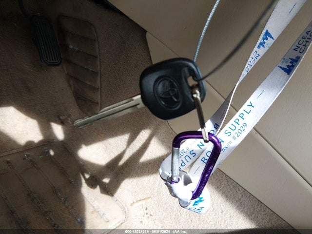 45234956 :رقم المزاد ، 2T1FF22P22C599331 vin ، 2002 Toyota Camry Solara Sle V6 مزاد بيع