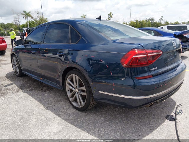 2018 Volkswagen Passat 2.0t R-line/2.0t S მანქანა იყიდება აუქციონზე, vin: 1VWAA7A3XJC027061, აუქციონის ნომერი: 45234969