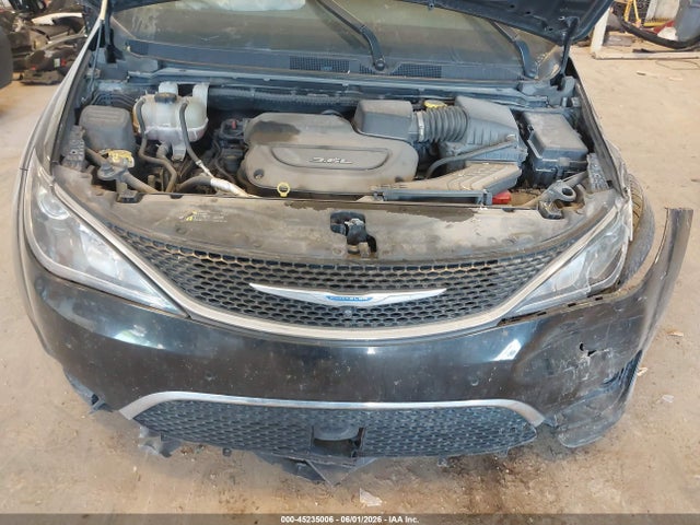 Продажа на аукционе авто 2018 Chrysler Pacifica Touring L, vin: 2C4RC1BG5JR166956, номер лота: 45235006