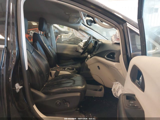 Продажа на аукционе авто 2018 Chrysler Pacifica Touring L, vin: 2C4RC1BG5JR166956, номер лота: 45235006