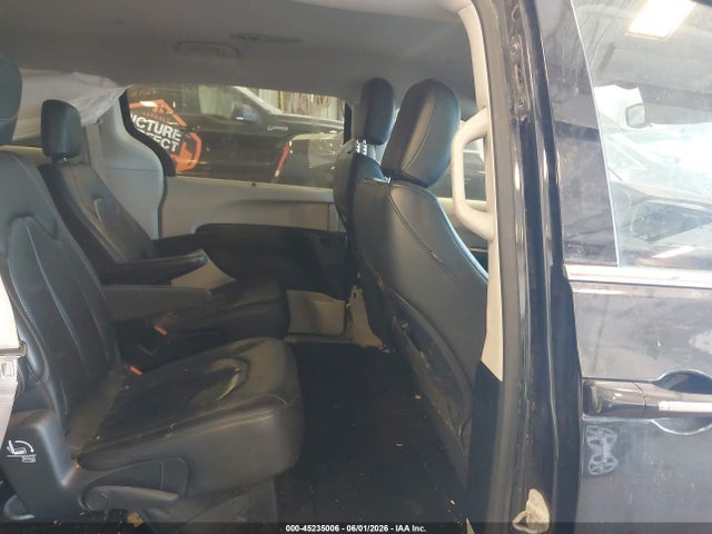 Продажа на аукционе авто 2018 Chrysler Pacifica Touring L, vin: 2C4RC1BG5JR166956, номер лота: 45235006