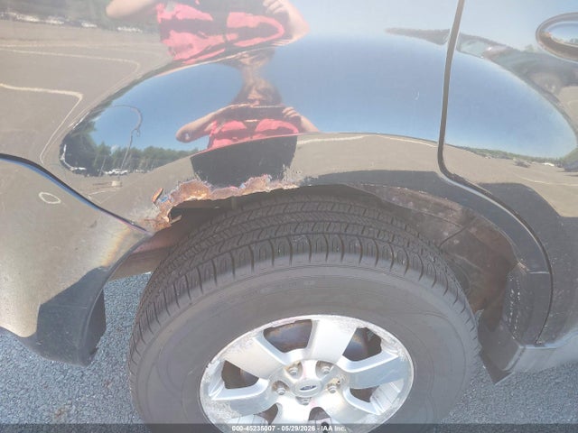 2010 Ford Escape Limited მანქანა იყიდება აუქციონზე, vin: 1FMCU9EGXAKB81217, აუქციონის ნომერი: 45235007