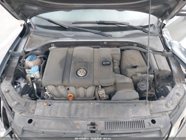 2013 Volkswagen Passat 2.5l Se მანქანა იყიდება აუქციონზე, vin: 1VWBP7A3XDC047673, აუქციონის ნომერი: 45235013