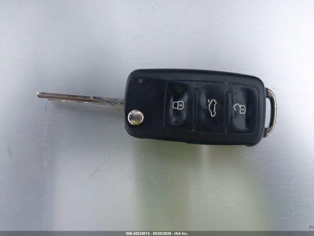 2013 Volkswagen Passat 2.5l Se მანქანა იყიდება აუქციონზე, vin: 1VWBP7A3XDC047673, აუქციონის ნომერი: 45235013