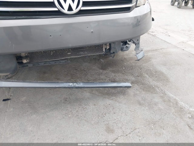 2013 Volkswagen Passat 2.5l Se მანქანა იყიდება აუქციონზე, vin: 1VWBP7A3XDC047673, აუქციონის ნომერი: 45235013