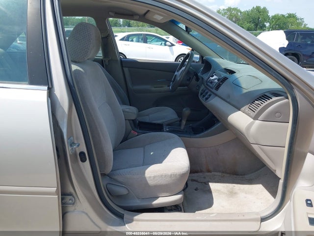 2003 Toyota Camry Le მანქანა იყიდება აუქციონზე, vin: 4T1BE32K53U188968, აუქციონის ნომერი: 45235041