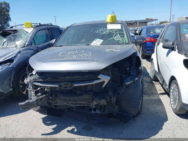 KM8J23A49HU396124 Hyundai TUCSON SE