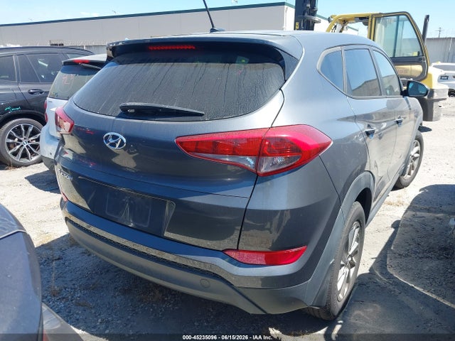 KM8J23A49HU396124 Hyundai TUCSON SE