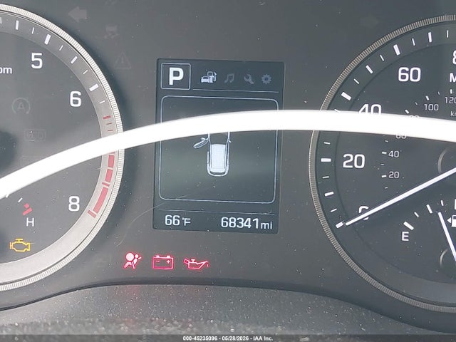 KM8J23A49HU396124 Hyundai TUCSON SE