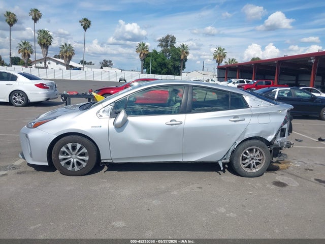 Toyota Prius Le Awd-e 2021 JTDL9MFU7M3030959 Image 15