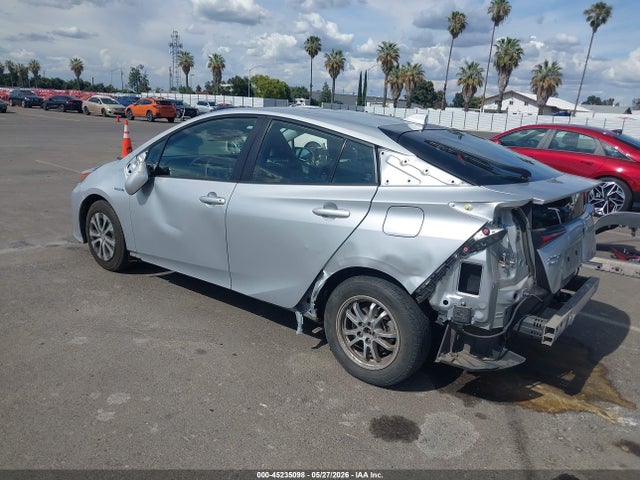 Toyota Prius Le Awd-e 2021 JTDL9MFU7M3030959 Image 3
