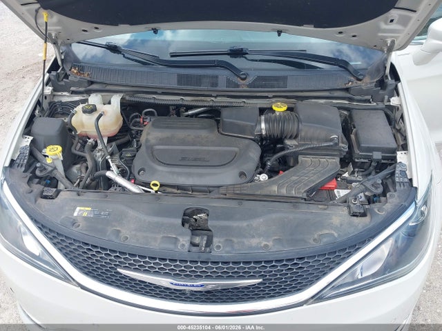 Chrysler Pacifica Touring L 2019 2C4RC1BG4KR686230 Image 10