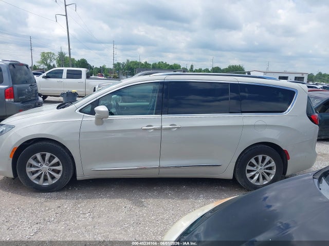 Chrysler Pacifica Touring L 2019 2C4RC1BG4KR686230 Image 14