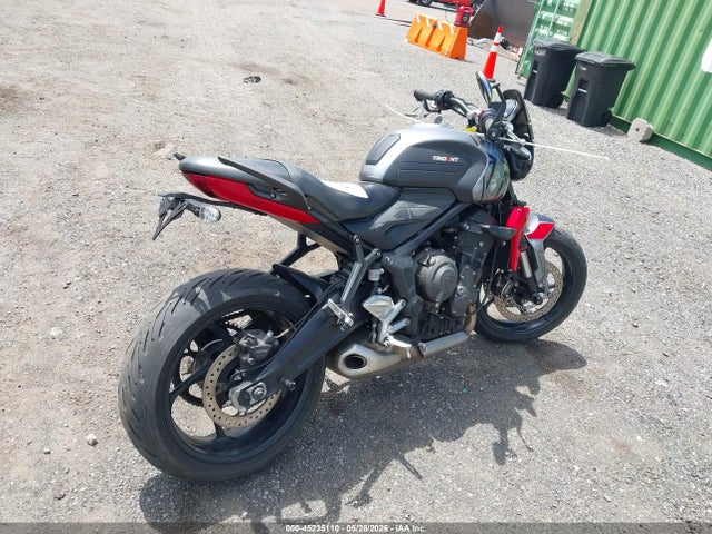 2023 Triumph Motorcycle Trident 660 მანქანა იყიდება აუქციონზე, vin: SMTL10UL5PTBE5364, აუქციონის ნომერი: 45235110
