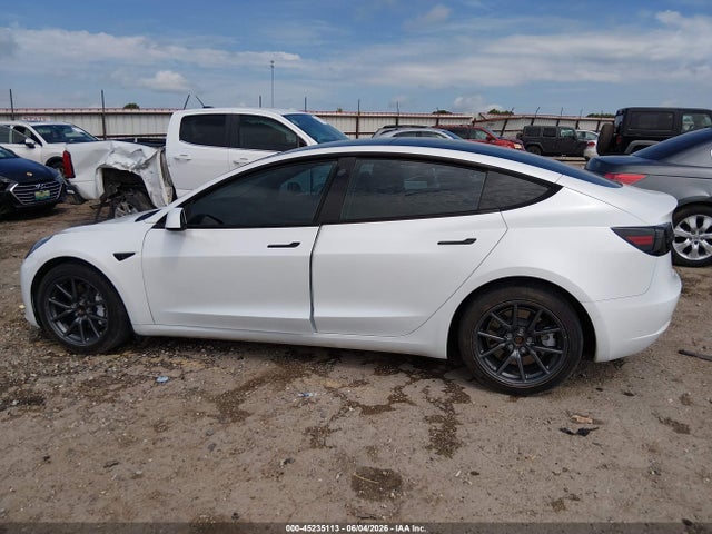 Продажа на аукционе авто 2022 Tesla Model 3 Rear-wheel Drive, vin: 5YJ3E1EA0NF124638, номер лота: 45235113