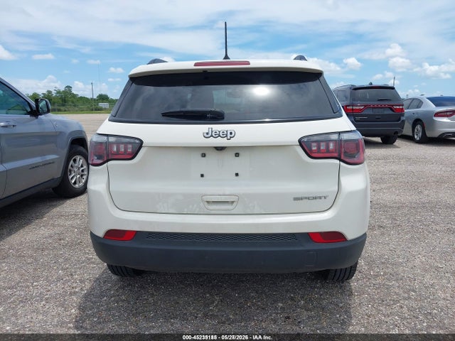 3C4NJCAB9JT343947 Jeep Compass Sport Fwd