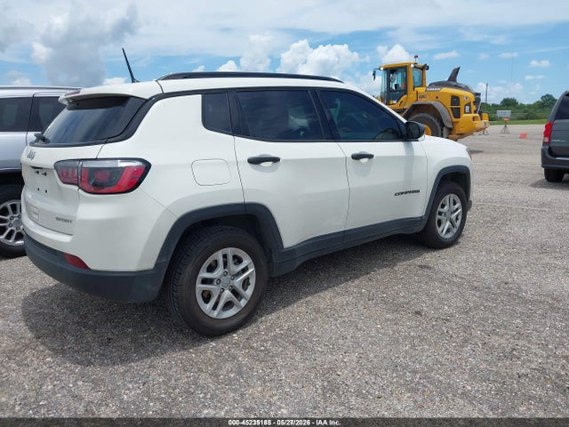 3C4NJCAB9JT343947 Jeep Compass Sport Fwd