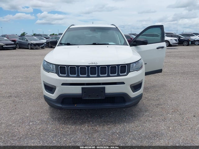 3C4NJCAB9JT343947 Jeep Compass Sport Fwd