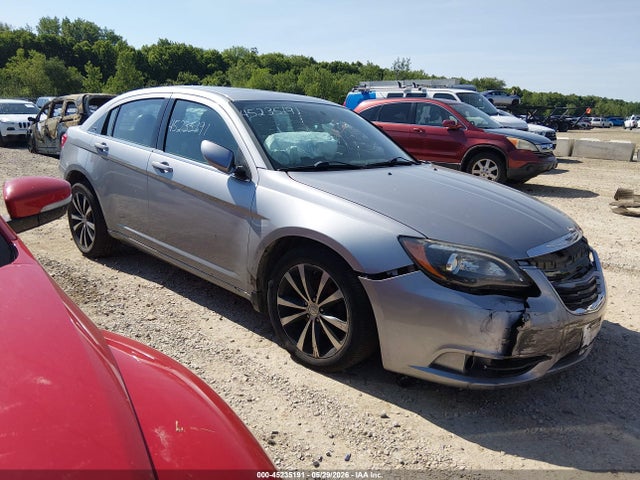 Продаж на аукціоні авто 2014 Chrysler 200 Limited, vin: 1C3CCBCG3EN183790, номер лоту: 45235191