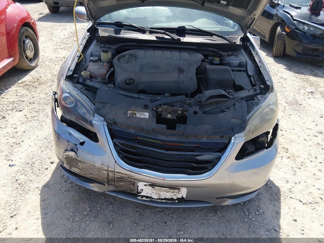 2014 Chrysler 200 Limited მანქანა იყიდება აუქციონზე, vin: 1C3CCBCG3EN183790, აუქციონის ნომერი: 45235191