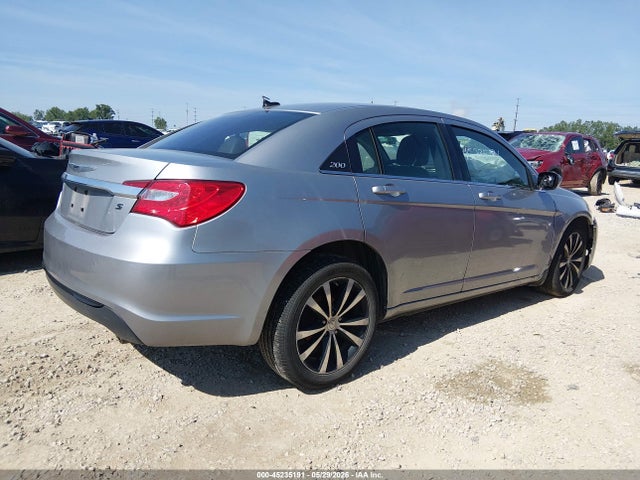 2014 Chrysler 200 Limited მანქანა იყიდება აუქციონზე, vin: 1C3CCBCG3EN183790, აუქციონის ნომერი: 45235191