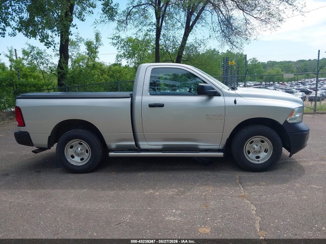 Продаж на аукціоні авто 2017 Ram 1500 Tradesman  4x4 6'4 Box, vin: 3C6JR7AG1HG585281, номер лоту: 45235247