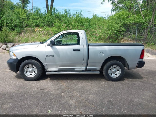 Продаж на аукціоні авто 2017 Ram 1500 Tradesman  4x4 6'4 Box, vin: 3C6JR7AG1HG585281, номер лоту: 45235247