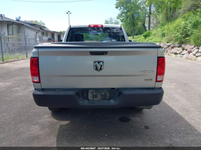 Продаж на аукціоні авто 2017 Ram 1500 Tradesman  4x4 6'4 Box, vin: 3C6JR7AG1HG585281, номер лоту: 45235247