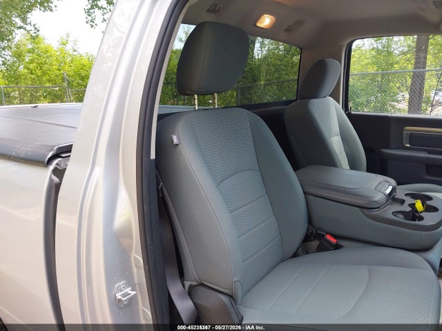 Продаж на аукціоні авто 2017 Ram 1500 Tradesman  4x4 6'4 Box, vin: 3C6JR7AG1HG585281, номер лоту: 45235247
