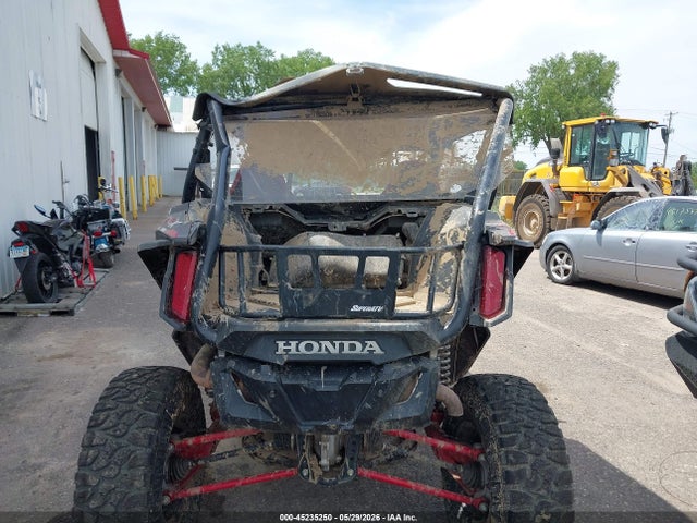 1HFVE0515L4101658 Honda Sxs1000 S2x