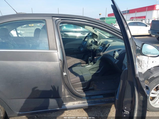 Aukcja sprzedaży 2015 Chevrolet Sonic Lt Auto, vin: 1G1JC5SG2F4213349, numer aukcji: 45235301