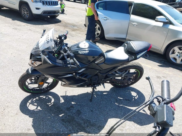 45235326 :رقم المزاد ، JKAEX8B16HDA37268 vin ، 2017 Kawasaki Ex300 B مزاد بيع