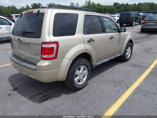 45235349 :رقم المزاد ، 1FMCU9DG2AKA13105 vin ، 2010 Ford Escape Xlt مزاد بيع