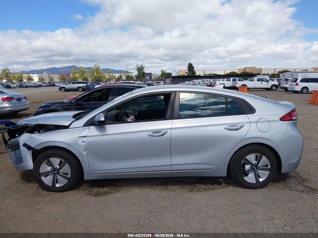 2020 Hyundai Ioniq Hybrid Blue მანქანა იყიდება აუქციონზე, vin: KMHC65LCXLU225923, აუქციონის ნომერი: 45235399