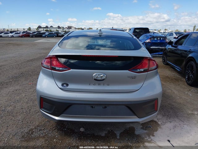 2020 Hyundai Ioniq Hybrid Blue მანქანა იყიდება აუქციონზე, vin: KMHC65LCXLU225923, აუქციონის ნომერი: 45235399