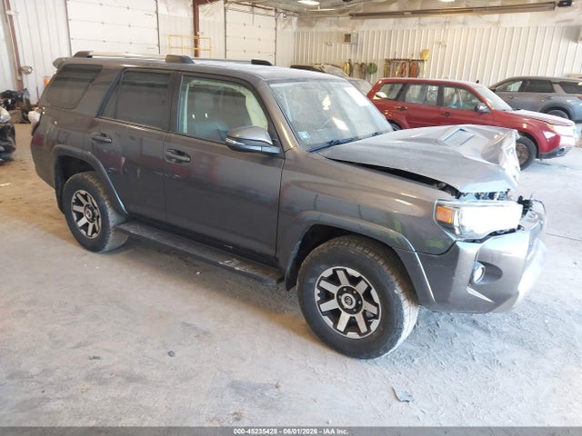 Продажа на аукционе авто 2017 Toyota 4runner Sr5, vin: JTEBU5JR5H5454455, номер лота: 45235428