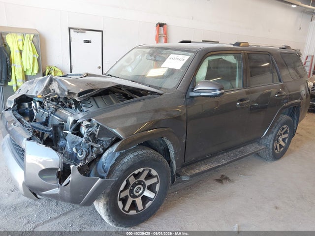 45235428 :رقم المزاد ، JTEBU5JR5H5454455 vin ، 2017 Toyota 4runner Sr5 مزاد بيع