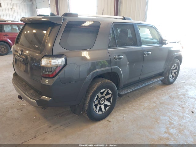 45235428 :رقم المزاد ، JTEBU5JR5H5454455 vin ، 2017 Toyota 4runner Sr5 مزاد بيع