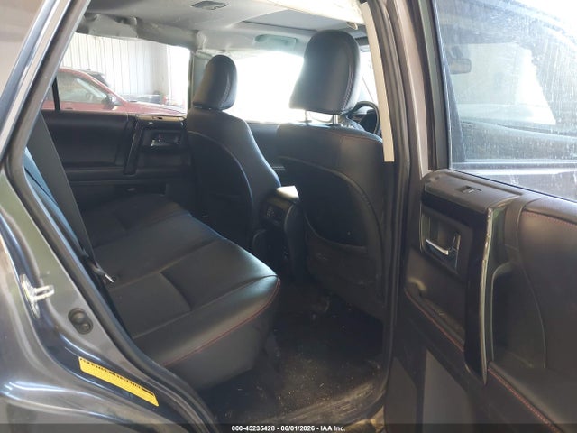 45235428 :رقم المزاد ، JTEBU5JR5H5454455 vin ، 2017 Toyota 4runner Sr5 مزاد بيع