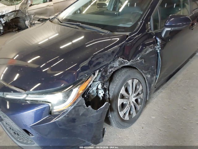 Toyota Corolla Hybrid Le 2022 JTDEAMDE7NJ037953 Image 6