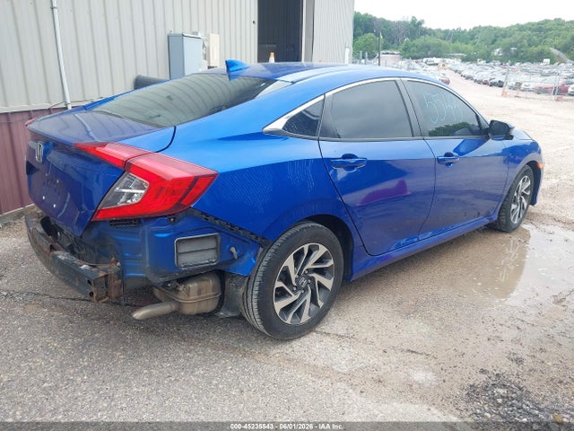 Продажа на аукционе авто 2017 Honda Civic Ex, vin: 19XFC2F70HE064883, номер лота: 45235543