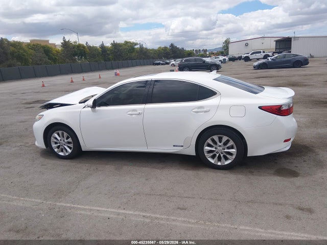 2013 Lexus Es 300h მანქანა იყიდება აუქციონზე, vin: JTHBW1GG2D2006438, აუქციონის ნომერი: 45235567